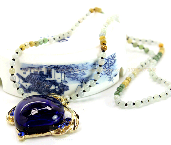 Wholesale blue heart essencial oil pendant jade necklace