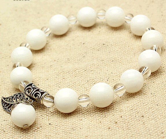 Wholesale fashional white tridacna with white crystal bracelet