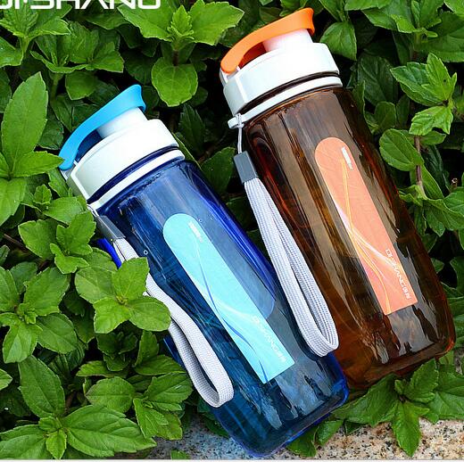 Wholesale good quality 590ml plastic space cup, space bottle