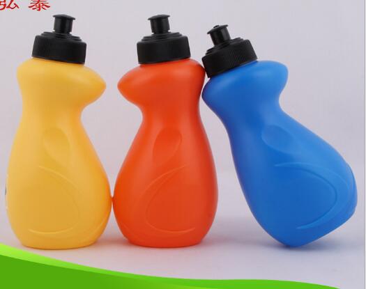 Wholesale slant shape pe sport bottle, sport pe cup