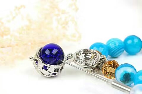 Wholesale blue color bracelet with essencial oil metal pendant